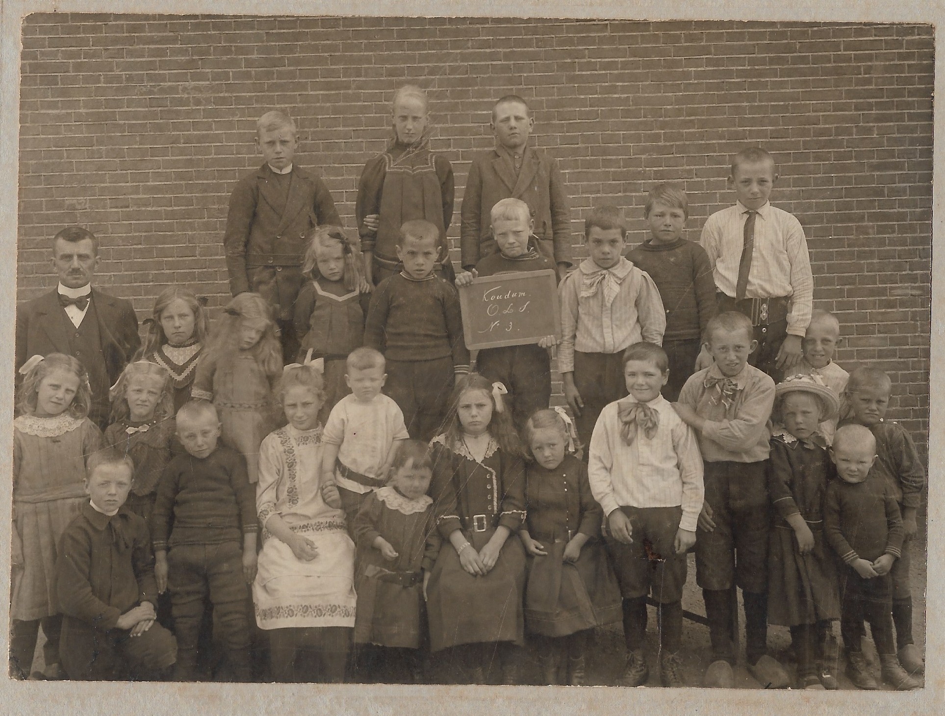 Leerlingen Openbare school Koudum, vermoedelijk 1915