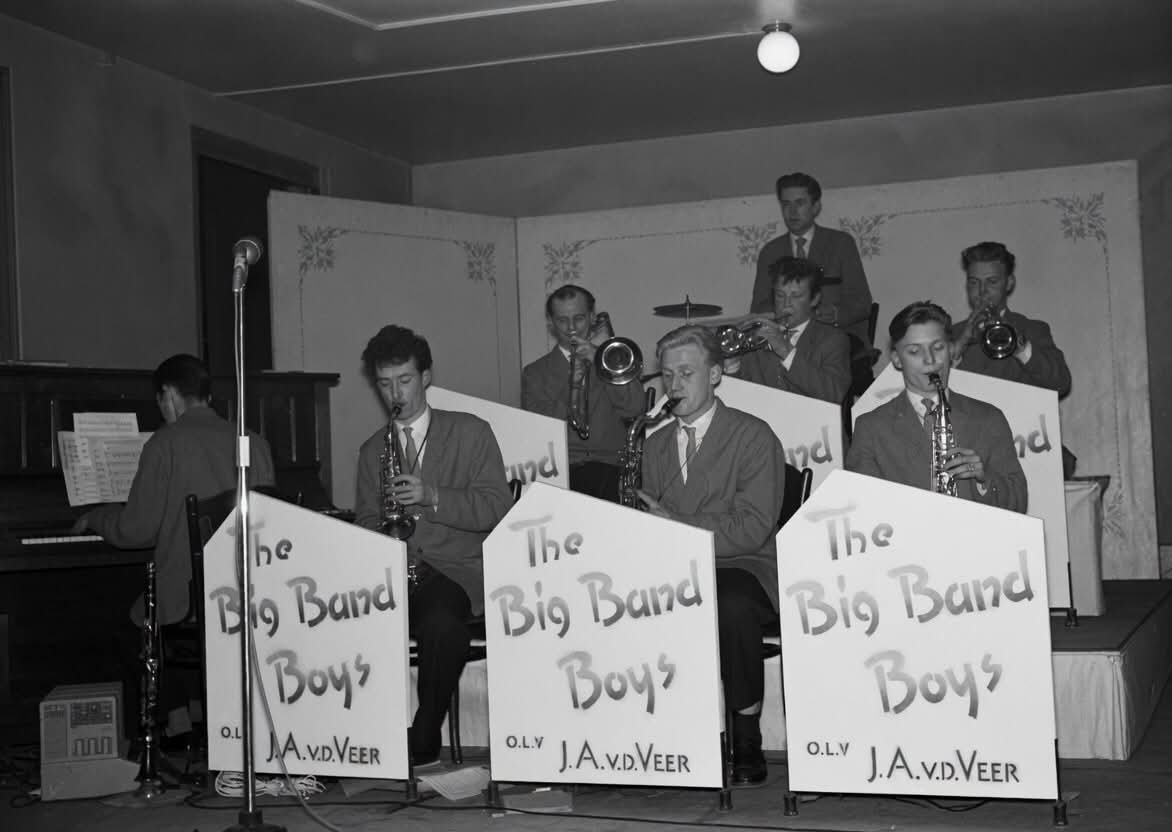 Big Band Boys AI bewerking